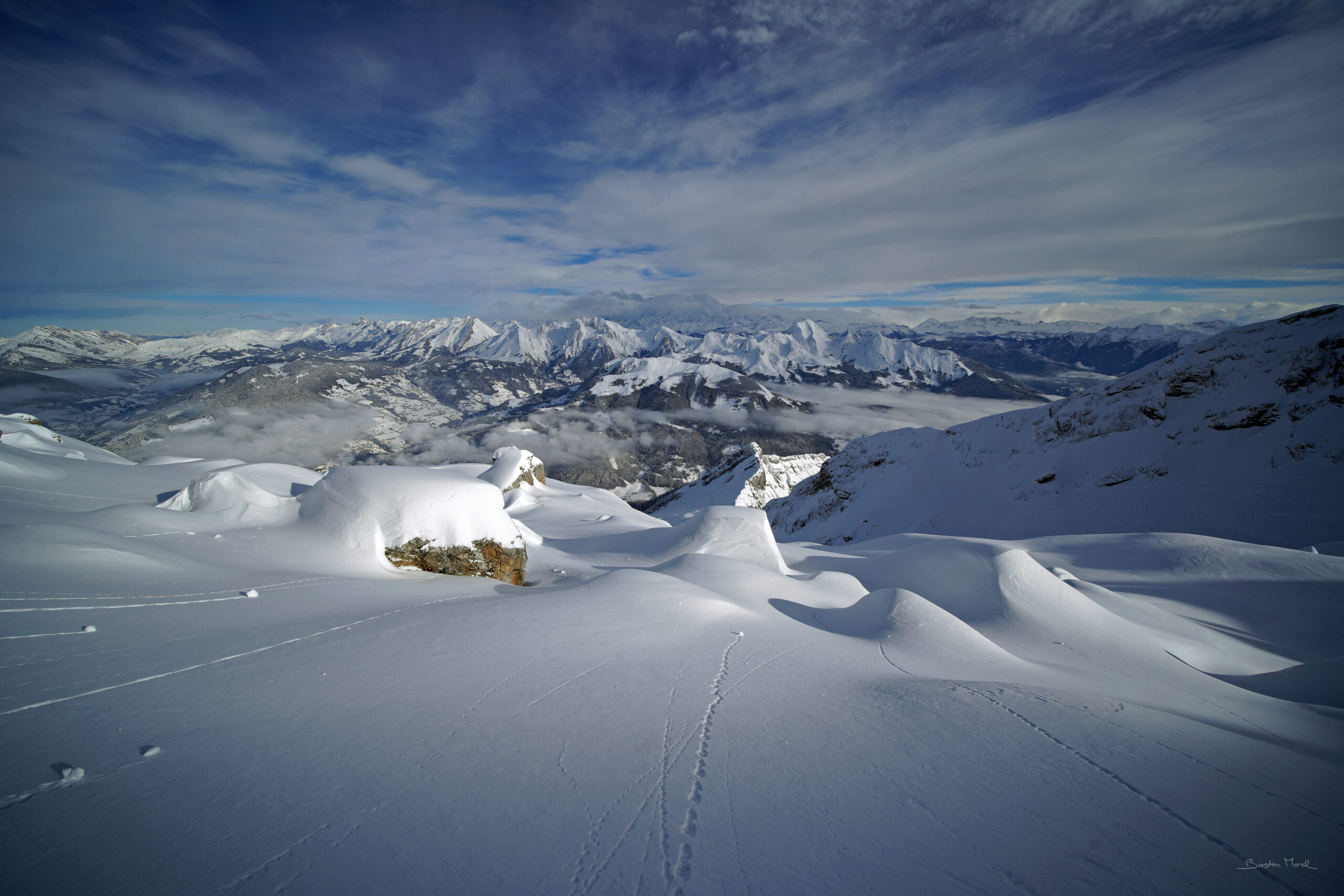 Sommet de la Tournette, vue sur les Aravis et le Mont Blanc, Bastien Morel