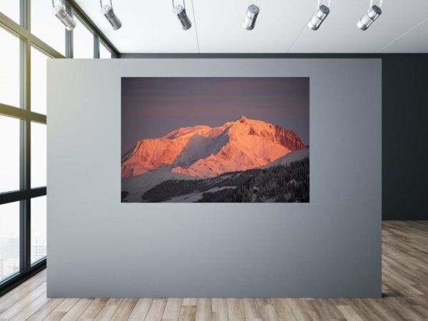 Mont Blanc, lumière rosée depuis Megève, par Bastien Morel